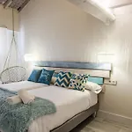 Catamaran Azul * سوانثيس